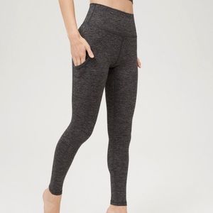 2/$25🍓NWOT Aerie Offline The Hugger Legging Hi-Rise, Medium